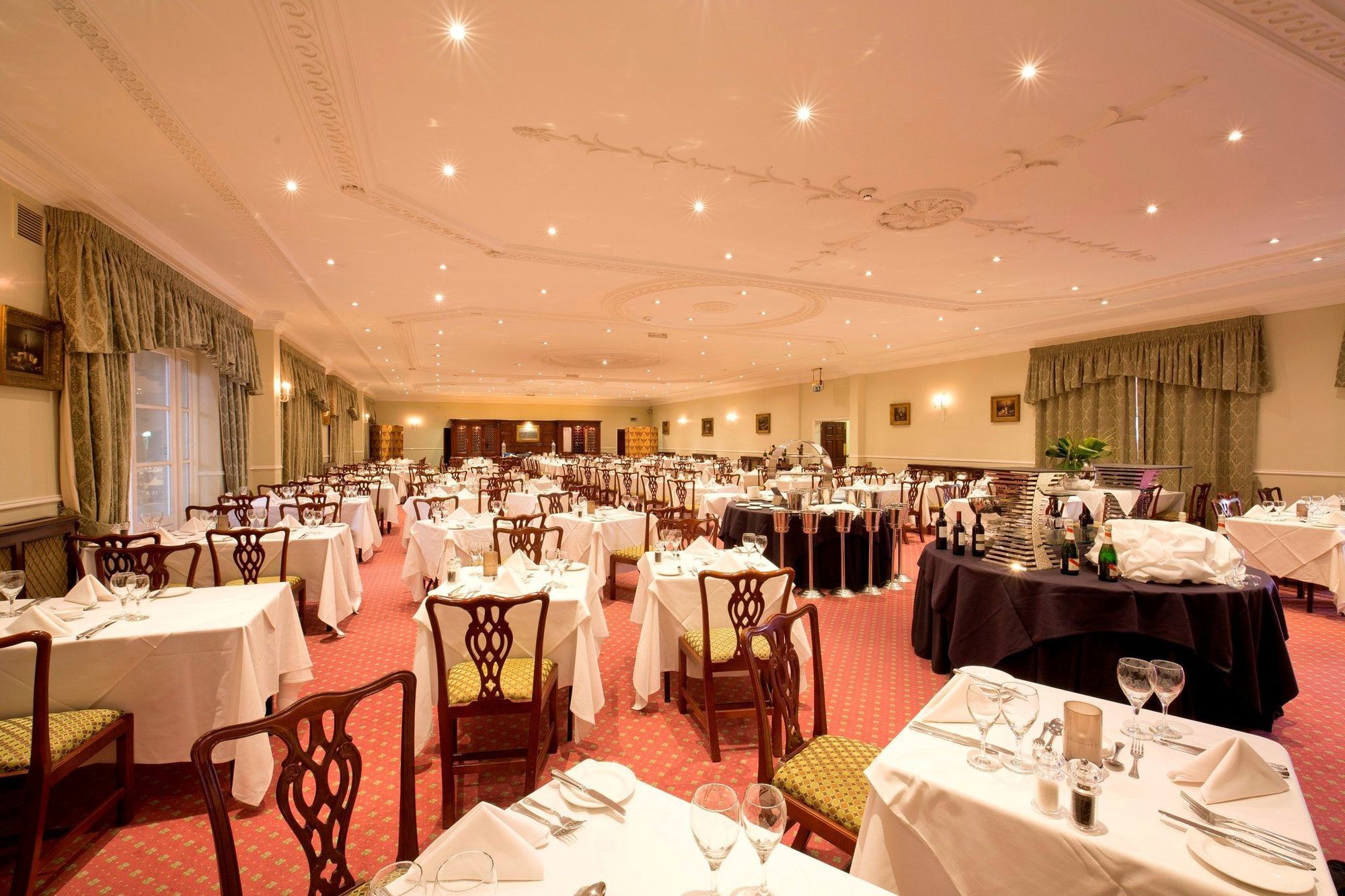 Whittlebury Hall And Spa Restaurant bilde